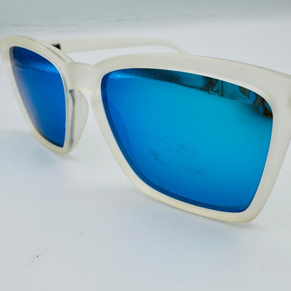 Goodr Middle Seat Advantage Sunglasses Frosted Blue Mirrored Polarized 49.5mm